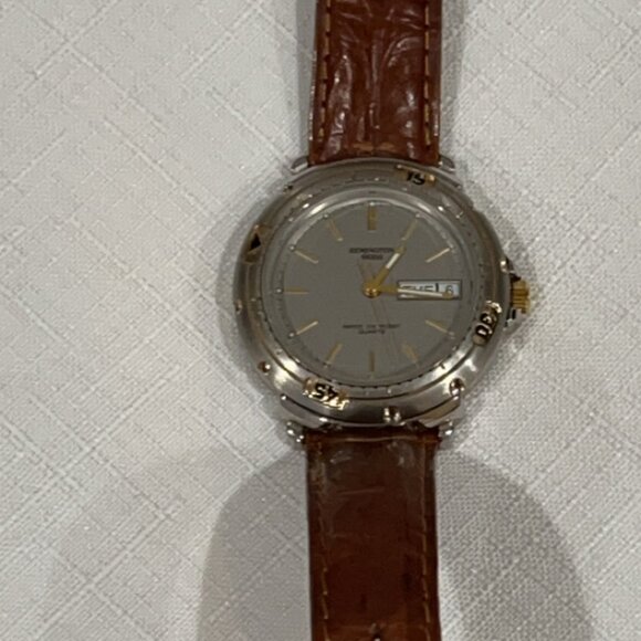Remington Swiss Watch No Flaws - Picture 2 of 7